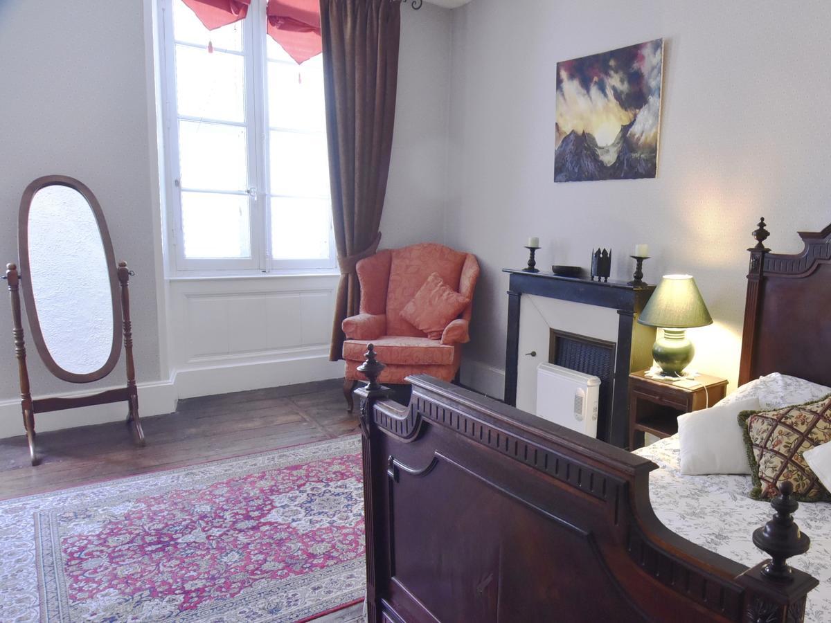 Maison Du Magnolia Confolens Eksteriør billede
